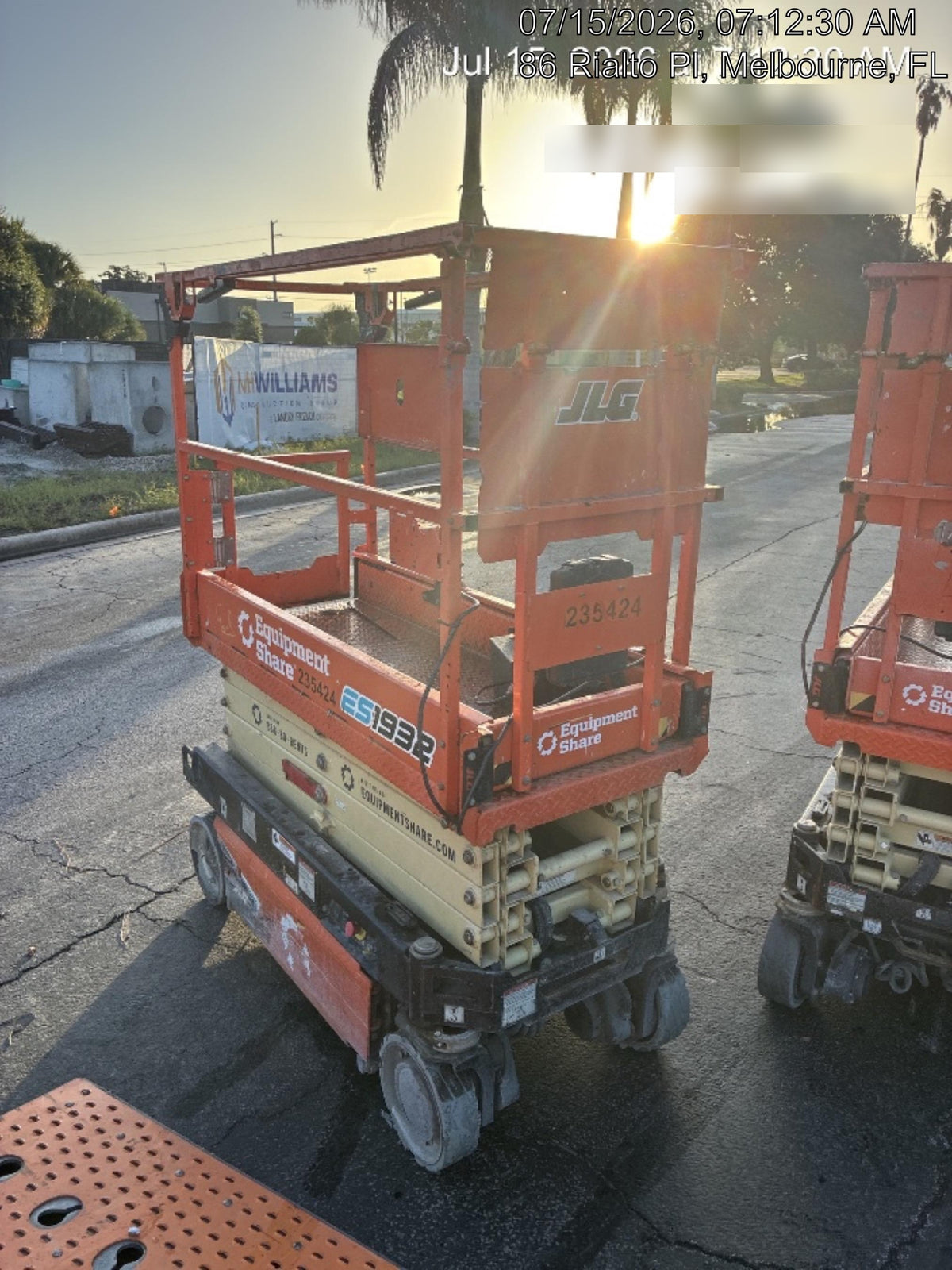 2022 JLG ES1932