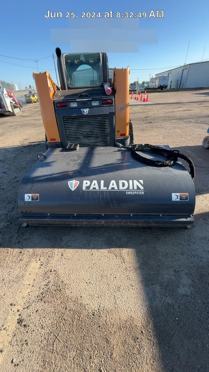 2020 PALADIN Sweepster SB72