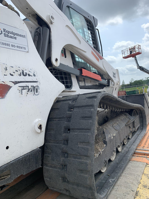 2021 BOBCAT T740