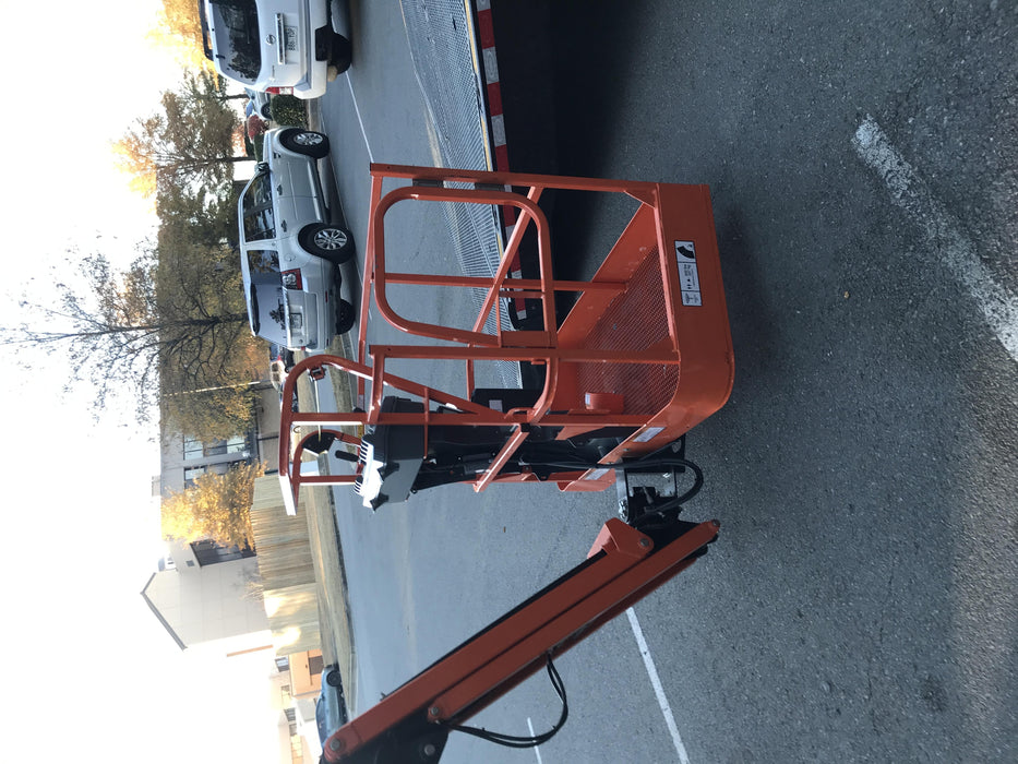 2019 JLG E450AJ
