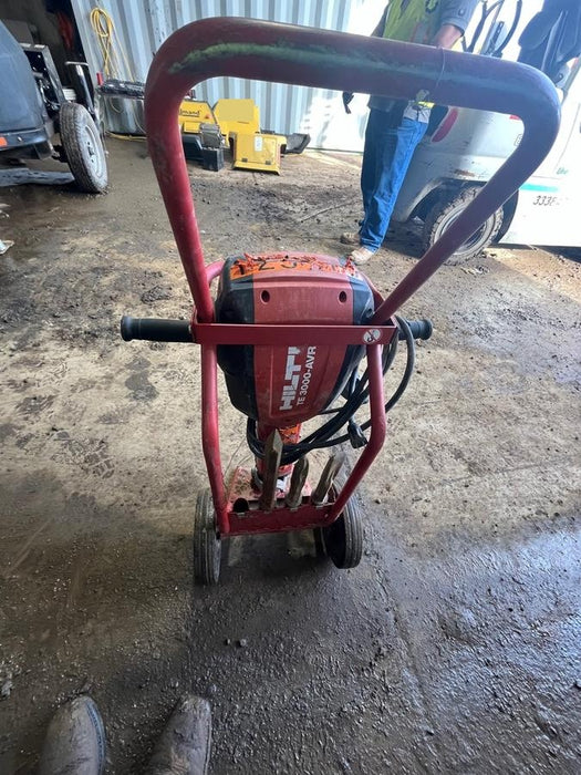 2020 HILTI TE 3000-AVR