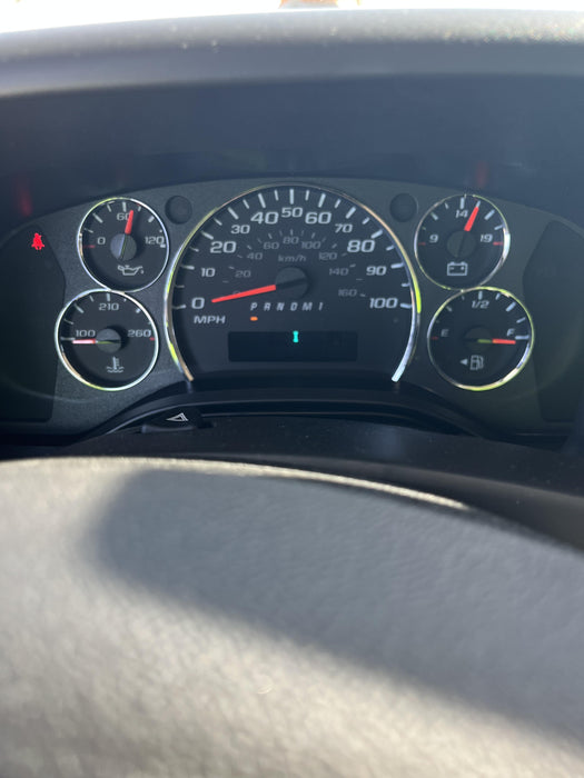 2023 CHEVROLET Express Van - Rental