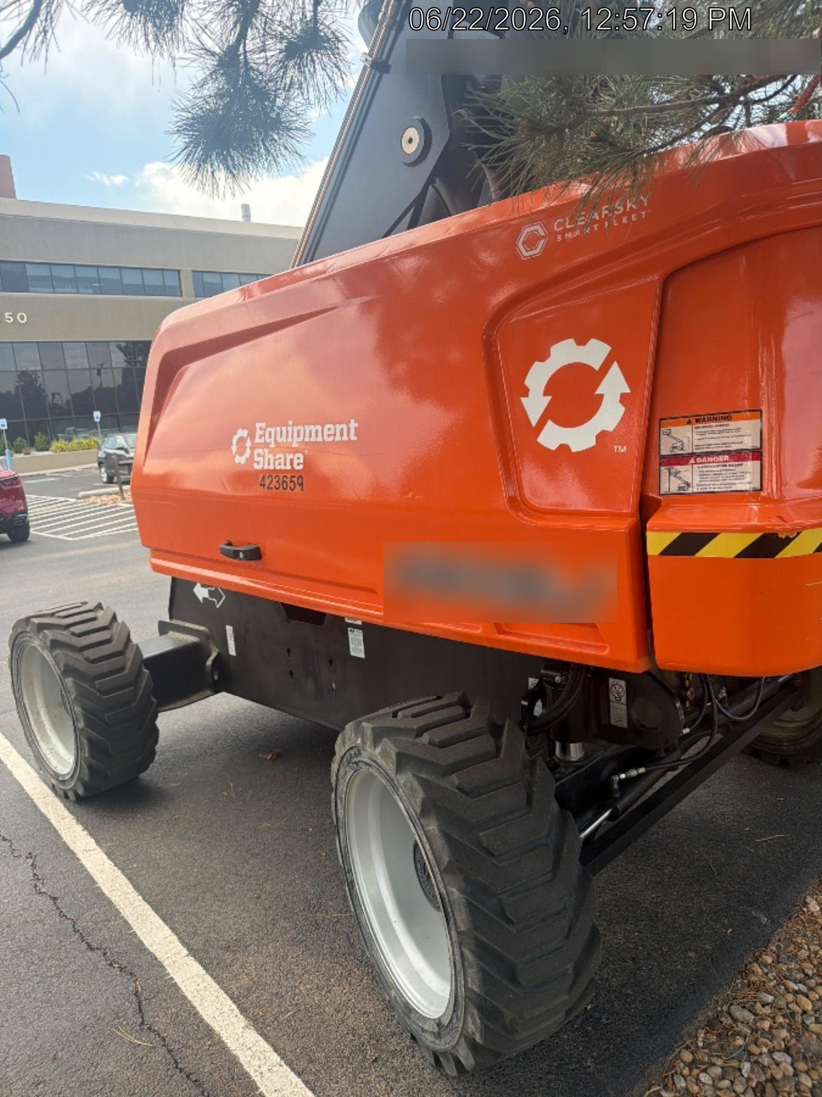 2024 JLG 660SJ