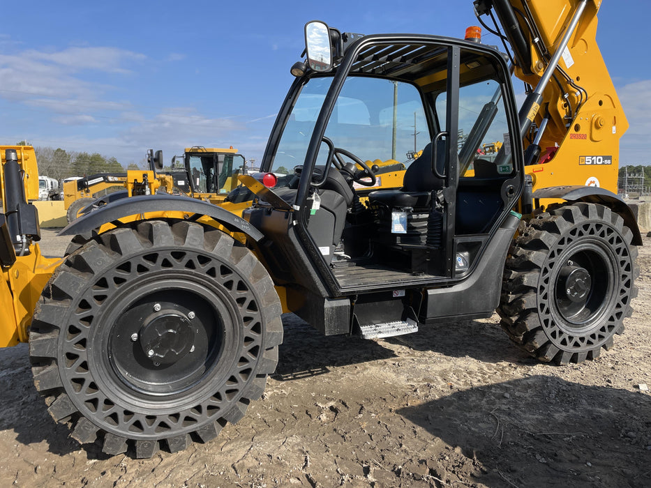 2023 JCB 510-56