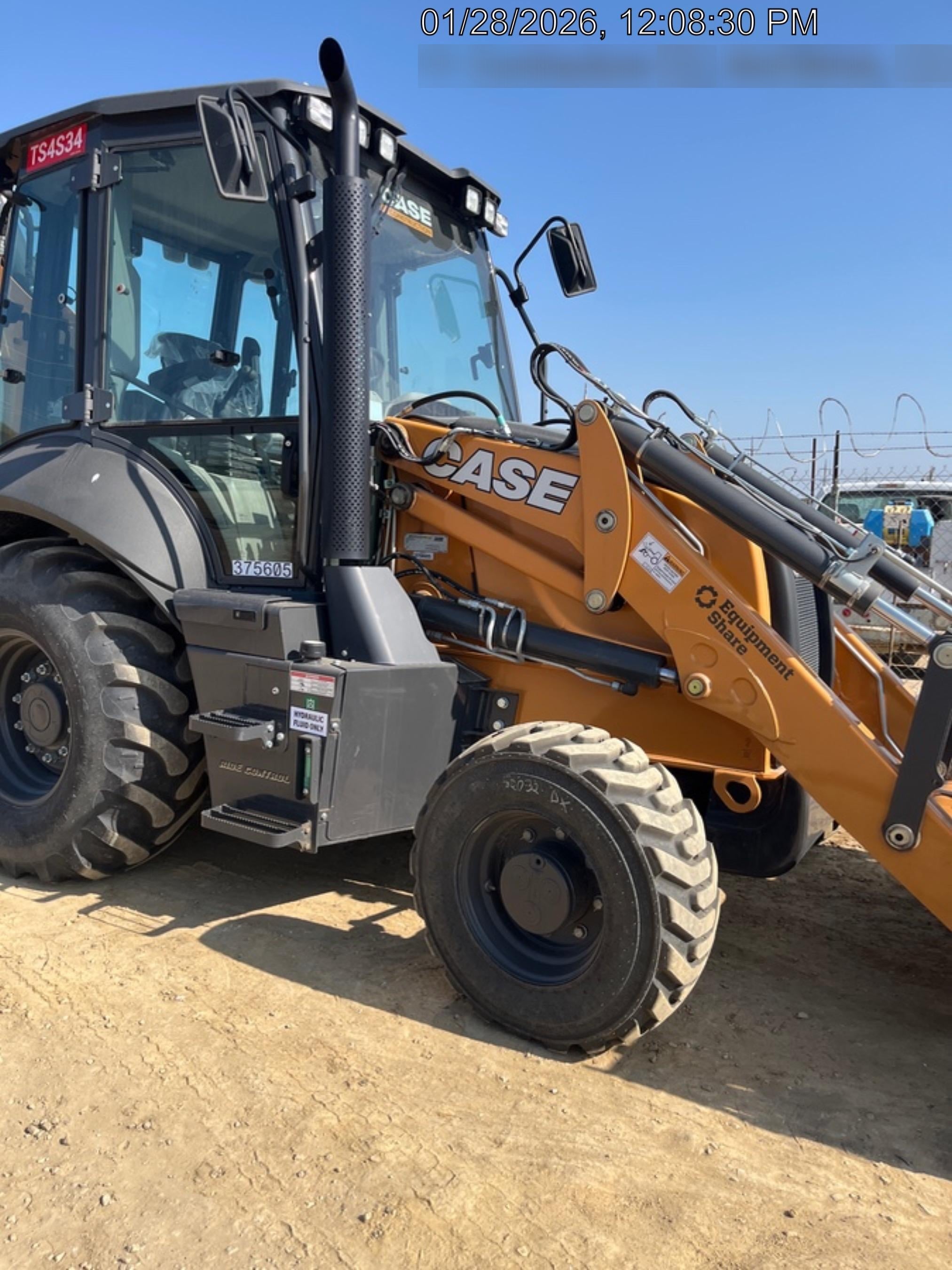 2024 CASE 580SV