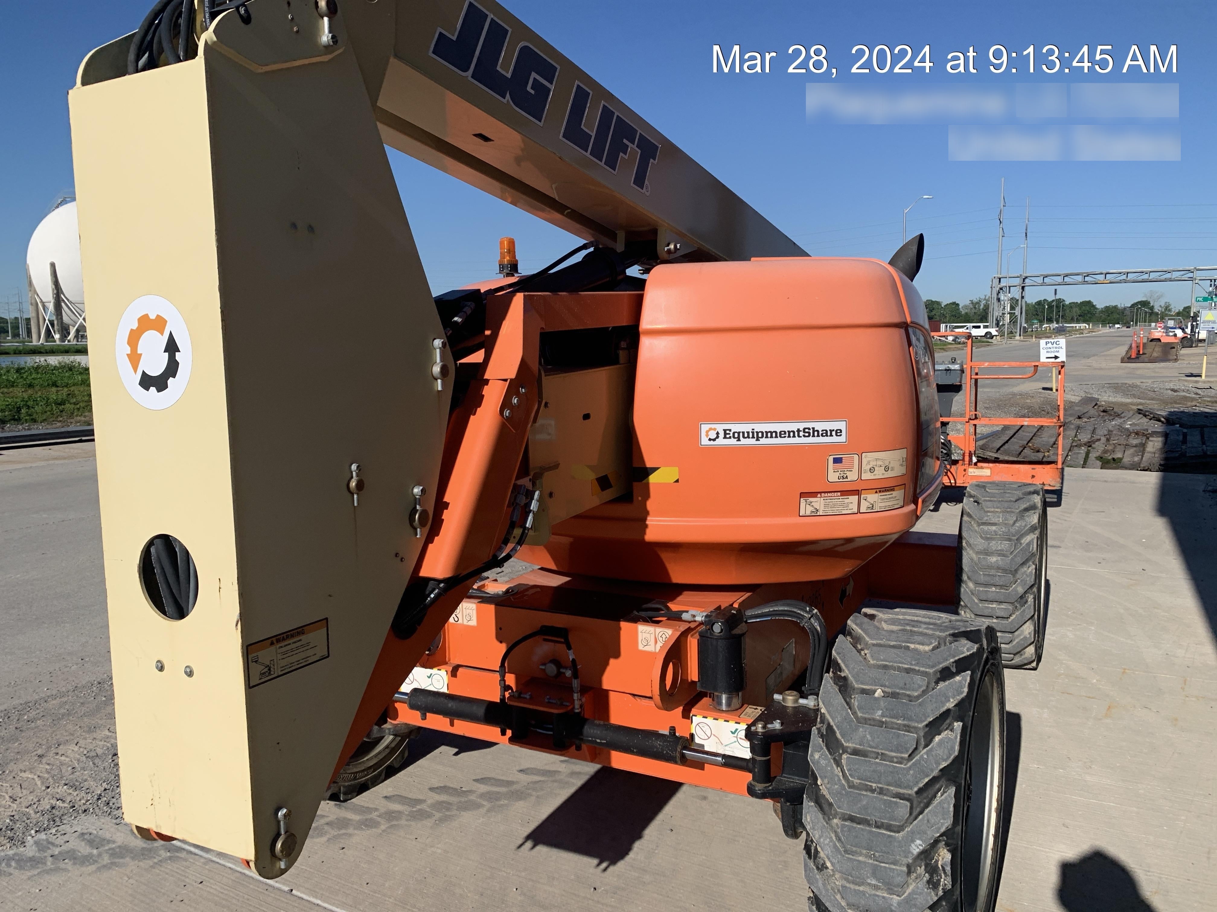 2019 JLG 600AJ