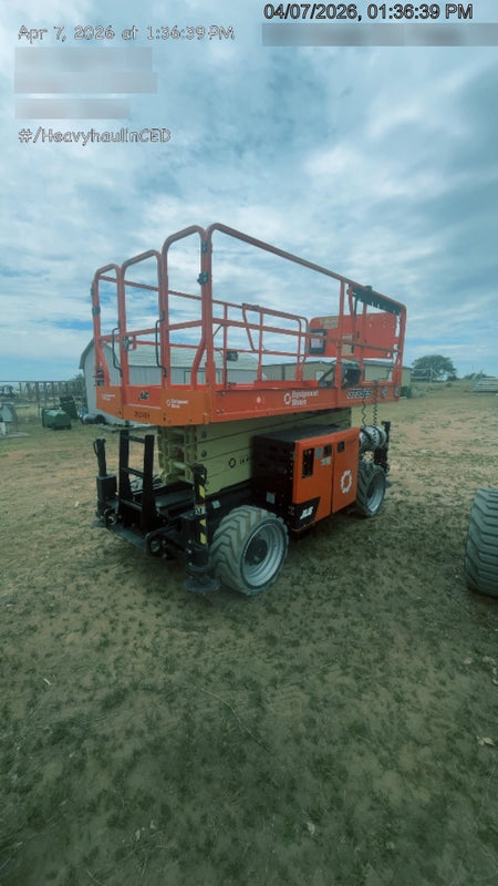 2022 JLG RT3369