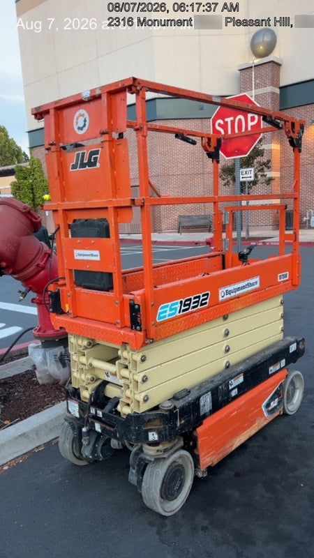 2021 JLG ES1932