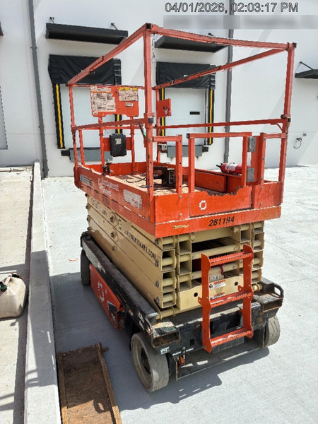 2022 JLG ES3246