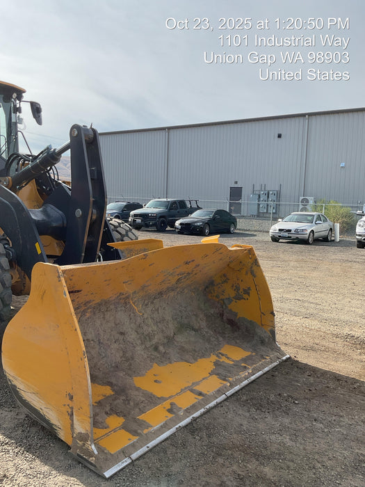 2025 JOHN DEERE 3 cu yd Wheel Loader Bucket - John Deere