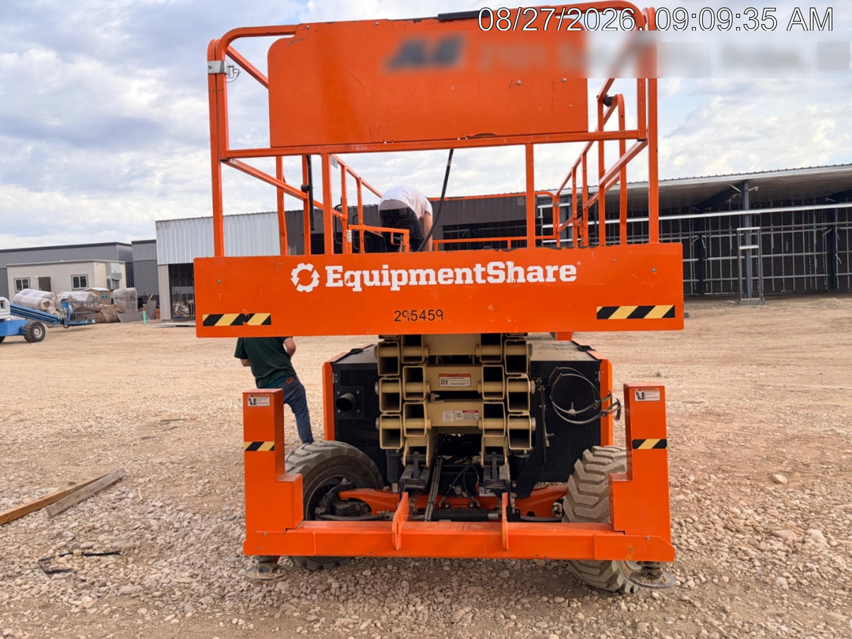 2023 JLG RT4394