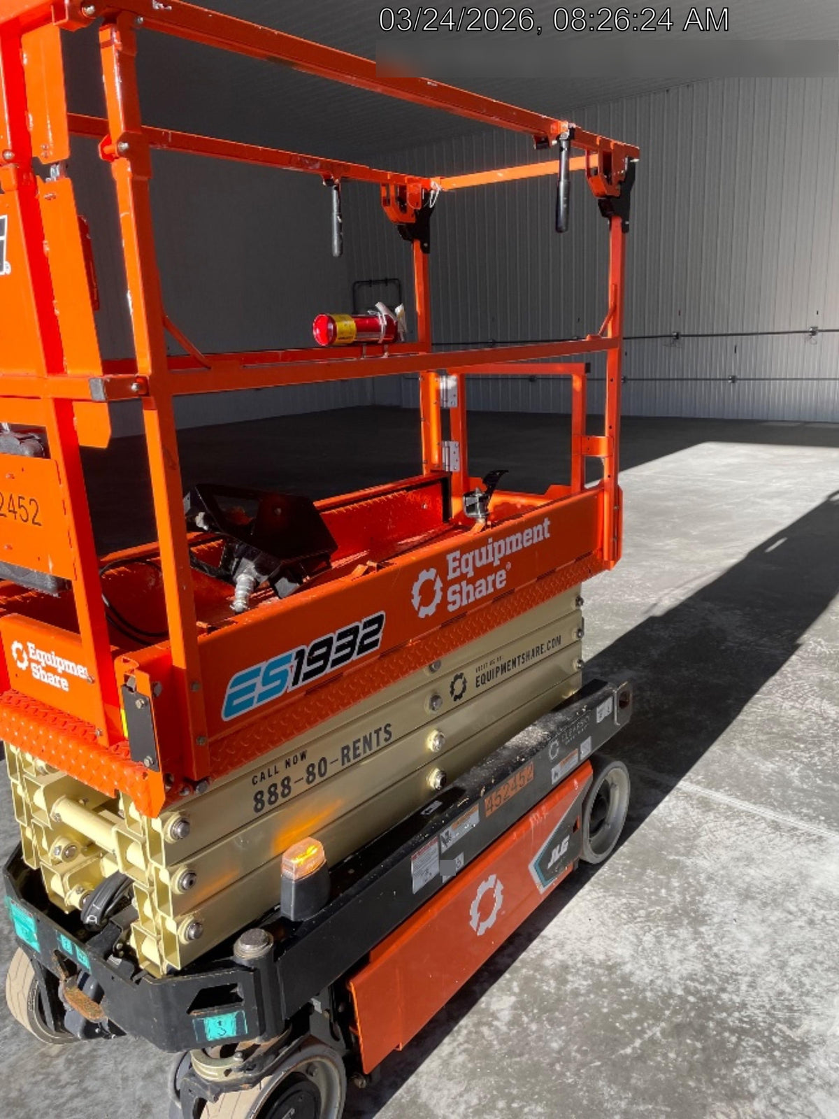 2024 JLG ES1932