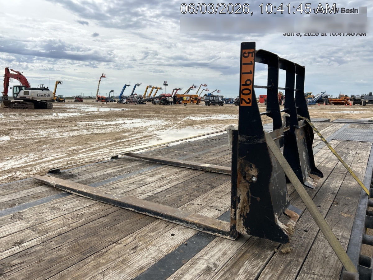 2025 ARROW MATERIAL HANDLING F5100CB - 72"