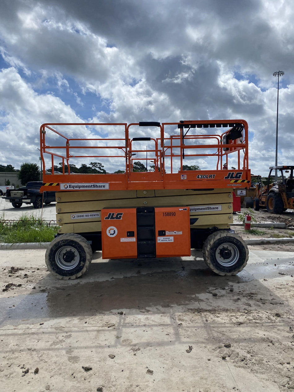 2021 JLG 430LRT