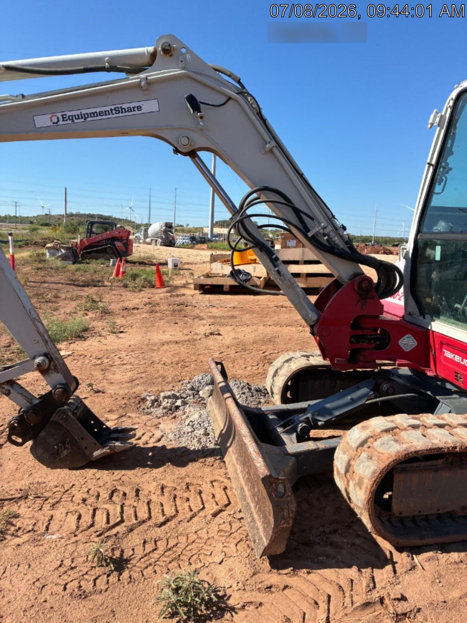 2021 TAKEUCHI TB250-2C