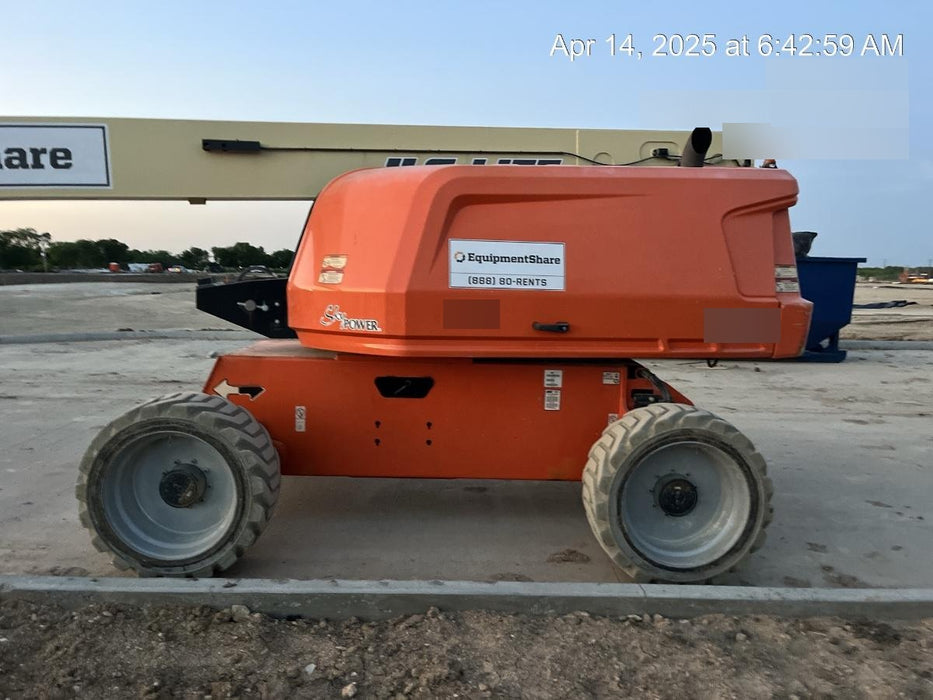 2019 JLG 660SJ