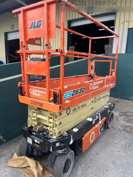 2022 JLG ES2632
