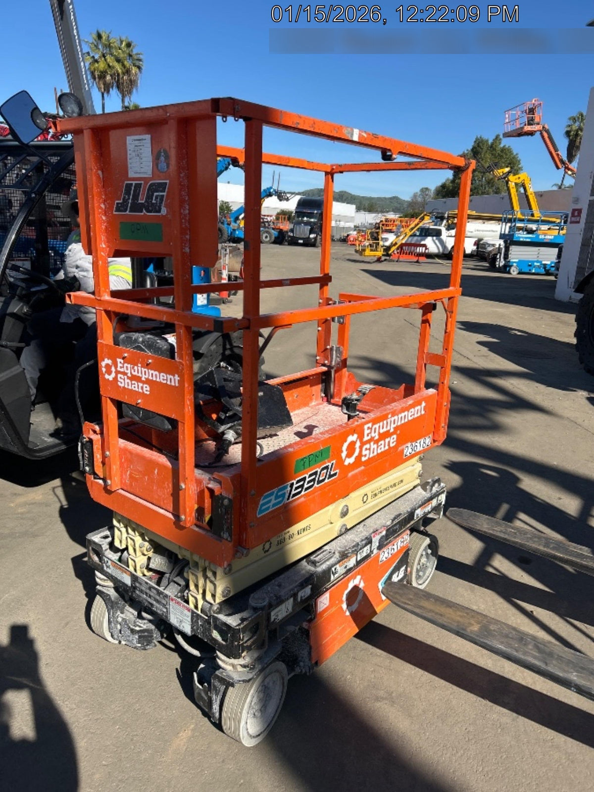 2022 JLG ES1330L