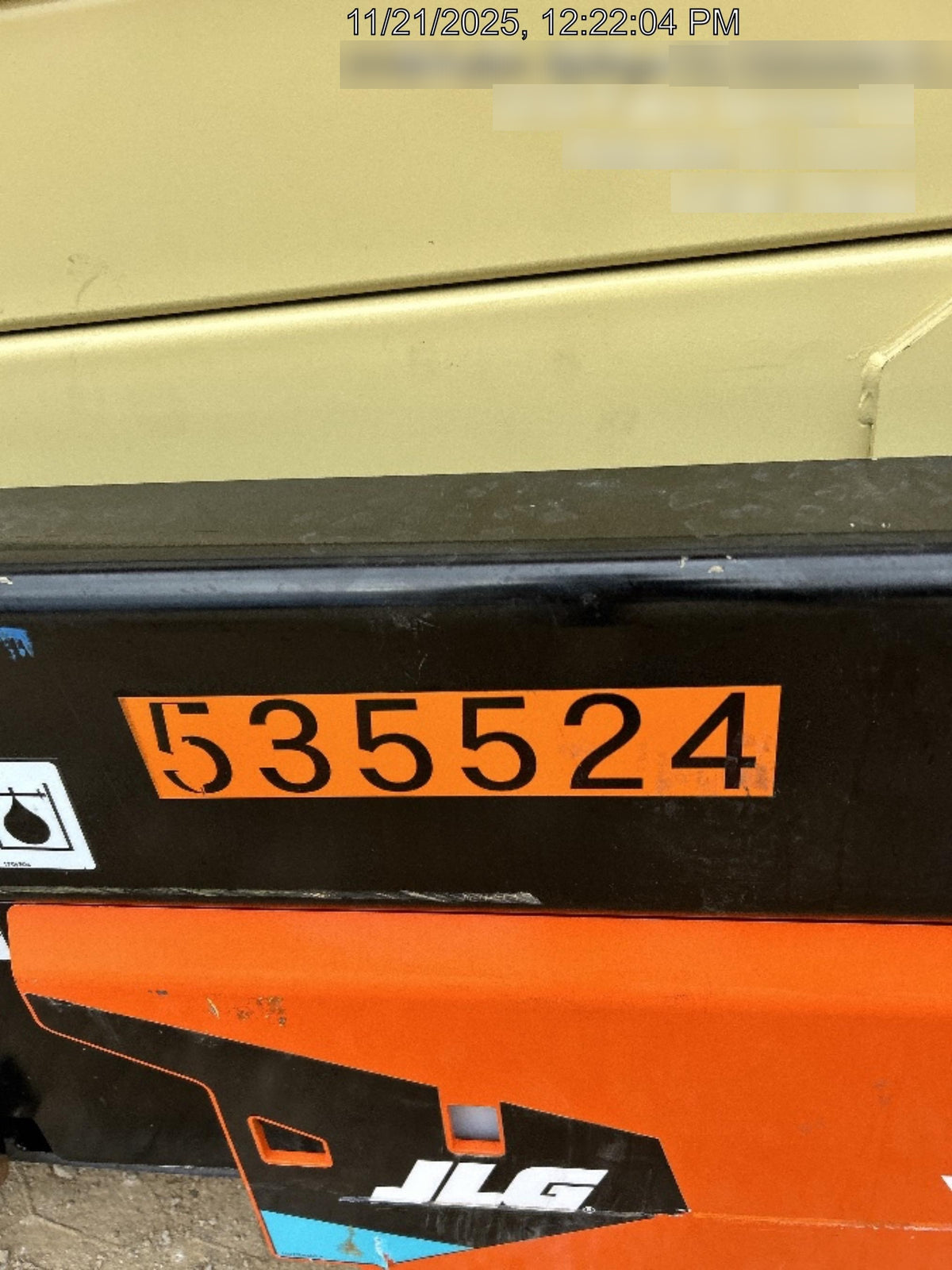 2025 JLG ES3246