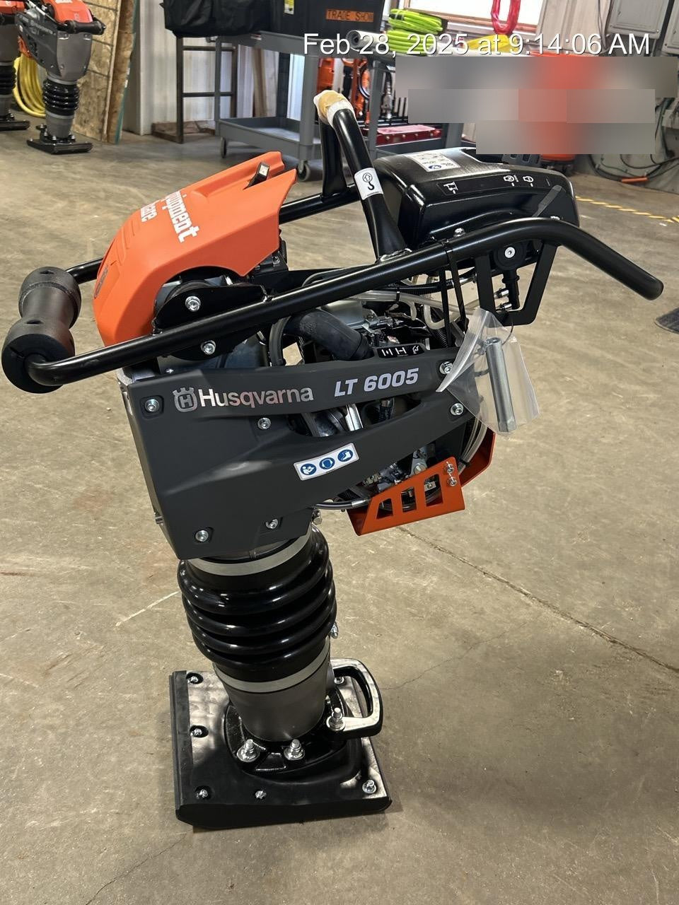 2025 HUSQVARNA LT6005