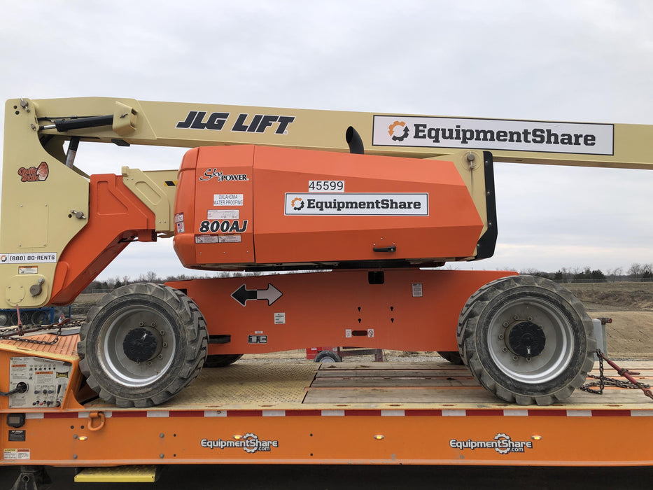 2019 JLG 800AJ