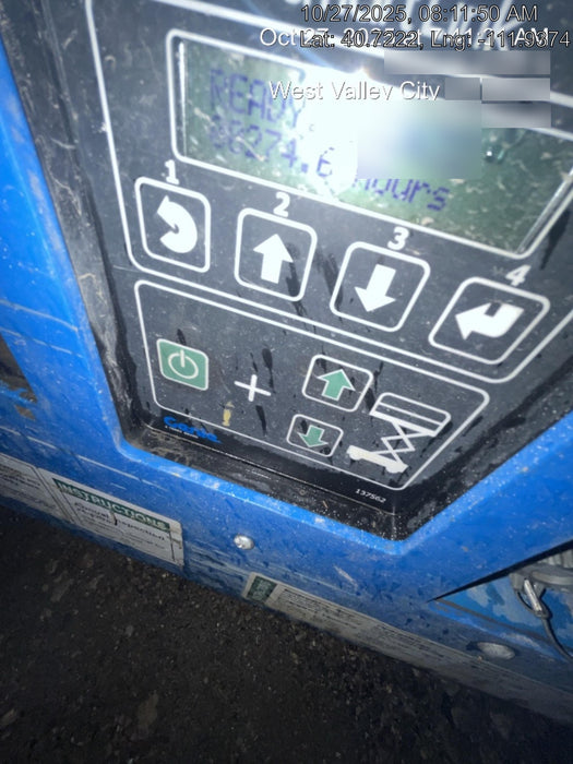 2019 Genie GS-2632 Folding rails with half height swing gate