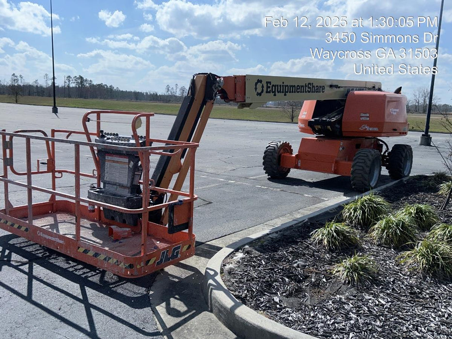 2022 JLG 660SJ