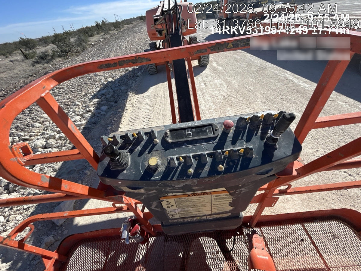 2019 JLG 660SJ