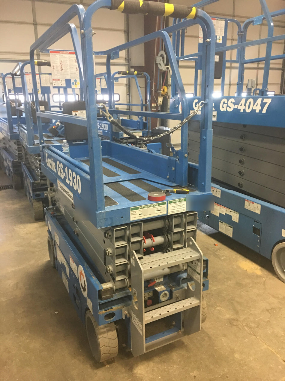 2018 Genie GS-1930 Genie GS-1930 w/Fixed Rail, Chain Entry