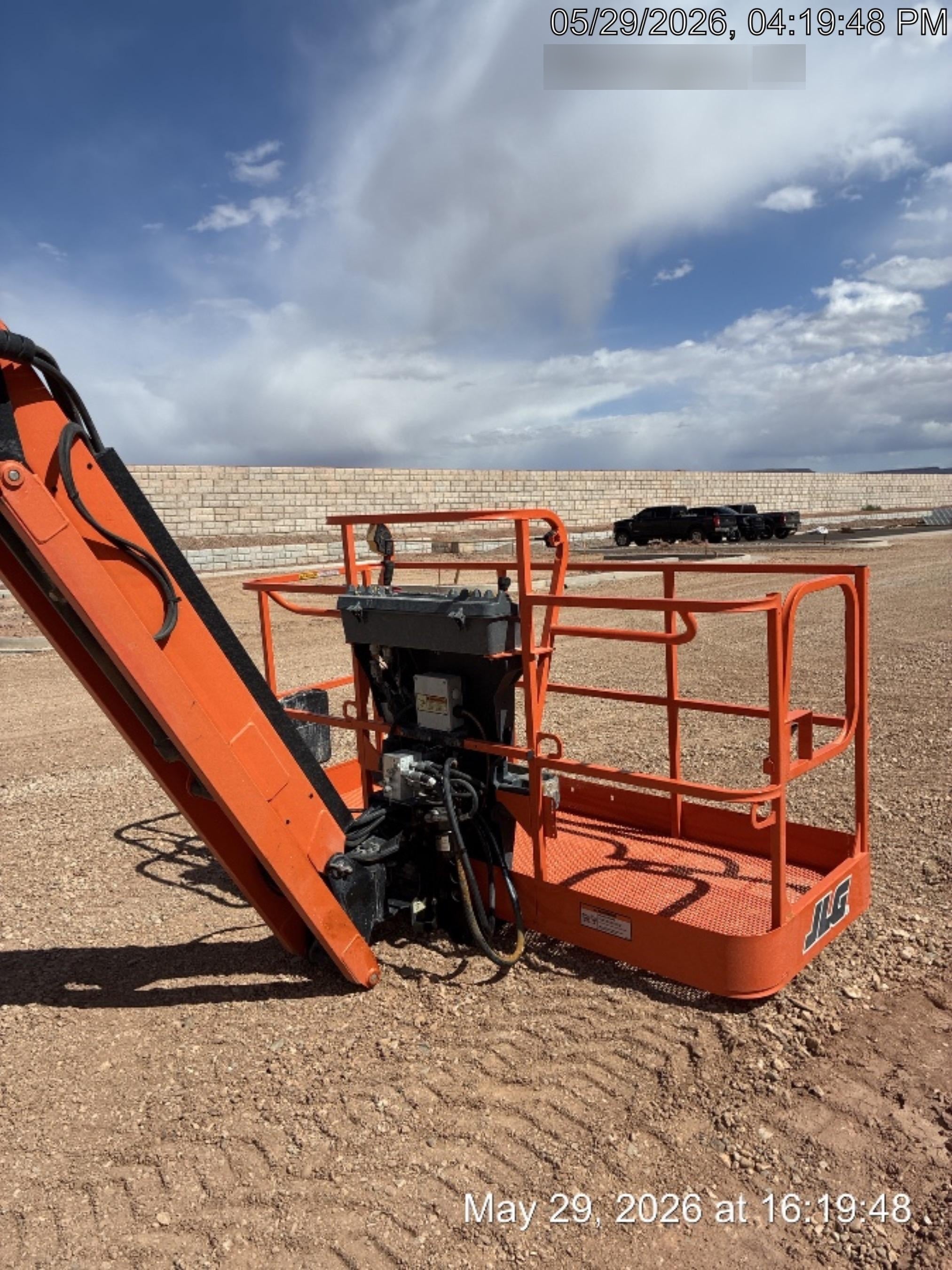 2020 JLG 660SJ