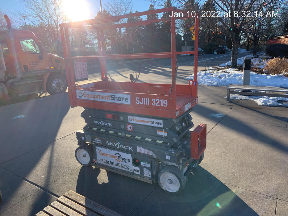 2018 SKYJACK SJIII-3219