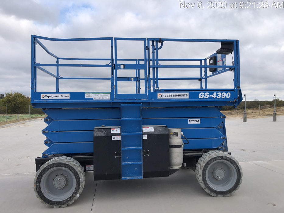 2020 GENIE GS-4390 RT