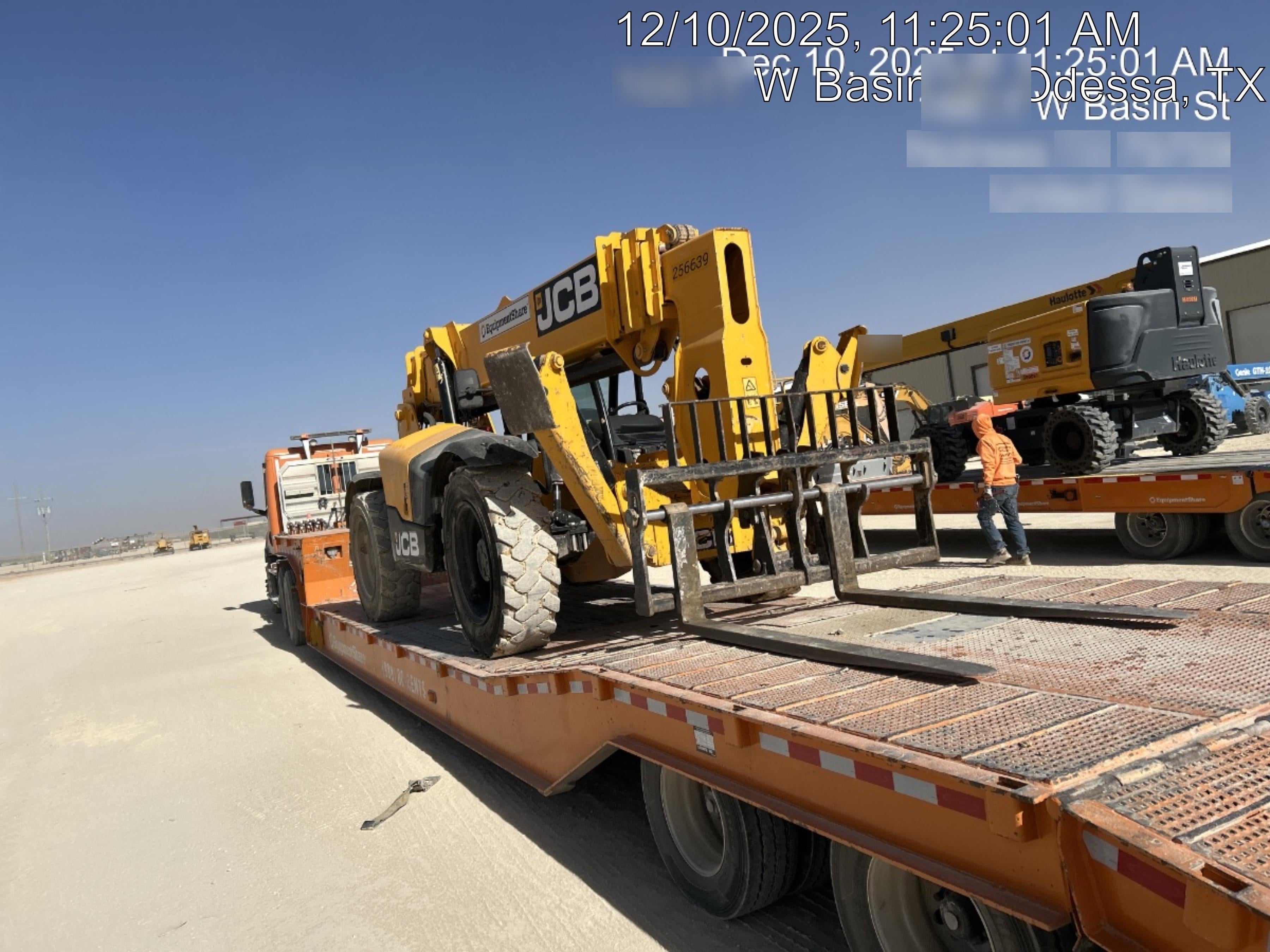 2022 JCB 512-56
