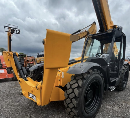 2024 JCB 510-56