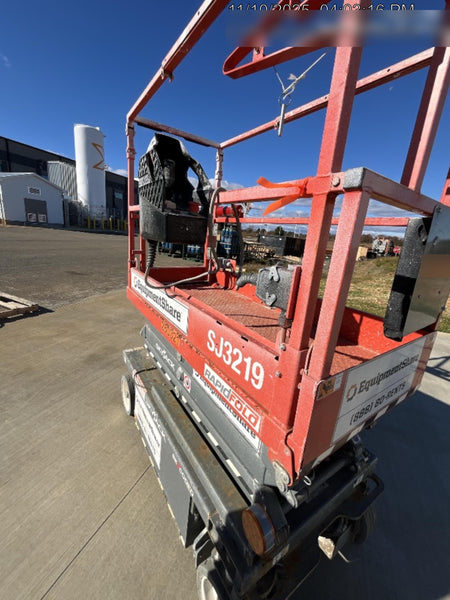 2023 SKYJACK SJ3219