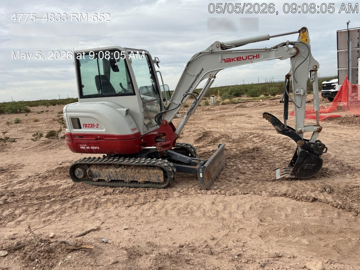 2025 TAKEUCHI TB235-2CR