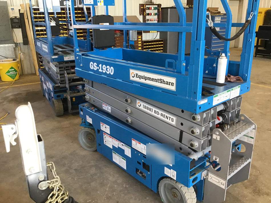 2019 Genie GS-1930 Fixed Rails with Chain Entry
