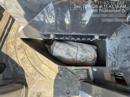 2023 CASE 588H