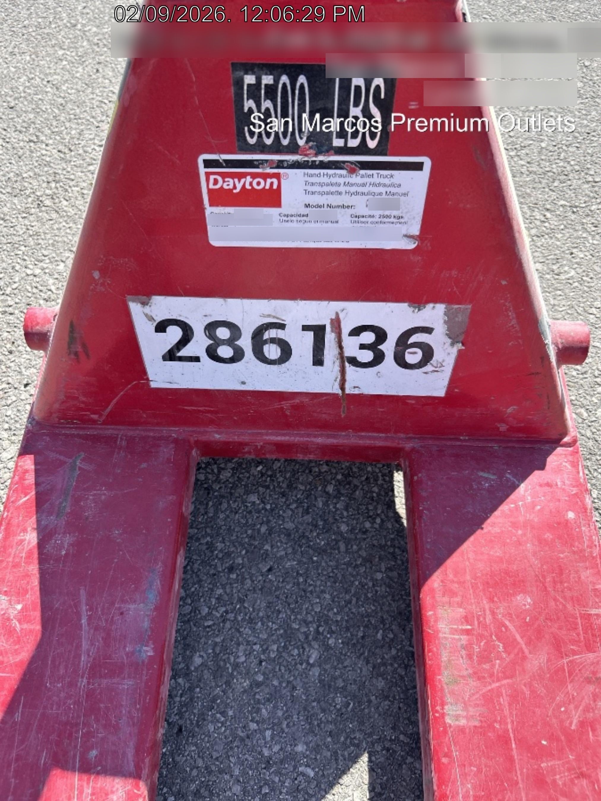 2022 DAYTON 5500 lb Pallet Jack