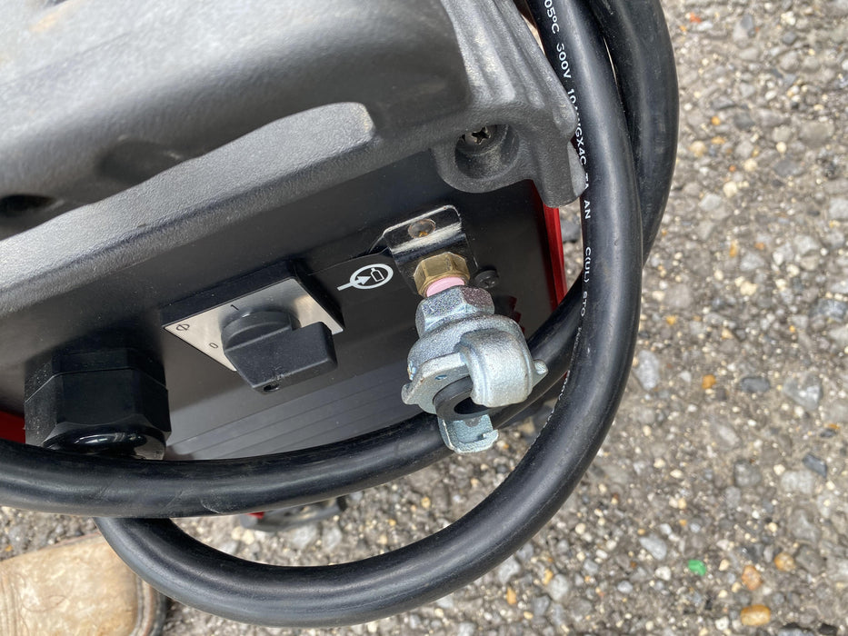 2021 LINCOLN ELECTRIC TOMAHAWK 1000