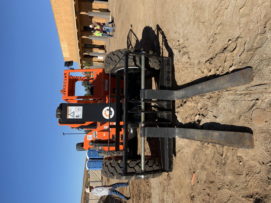 2020 Skytrak 8042 74 Hp, FF Tires, Work Lights, Beacon, Aux Hydraulics, Back up Alarm, Lifting Eye, ES Decals