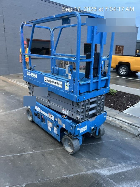 2019 Genie GS-1930 Fixed rails with chain Entry