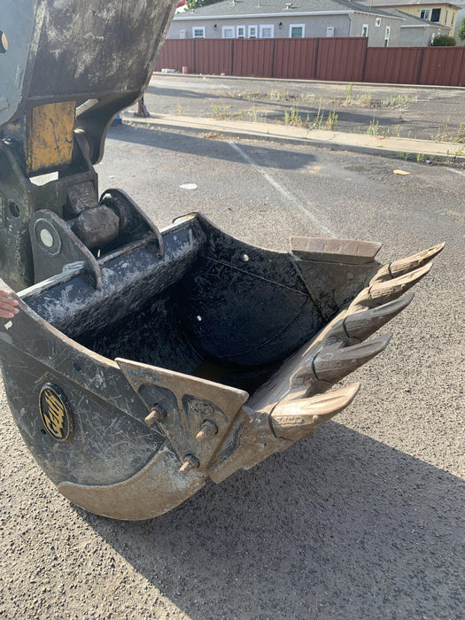 2022 GEITH 42" Bucket - Geith 25k - 35k