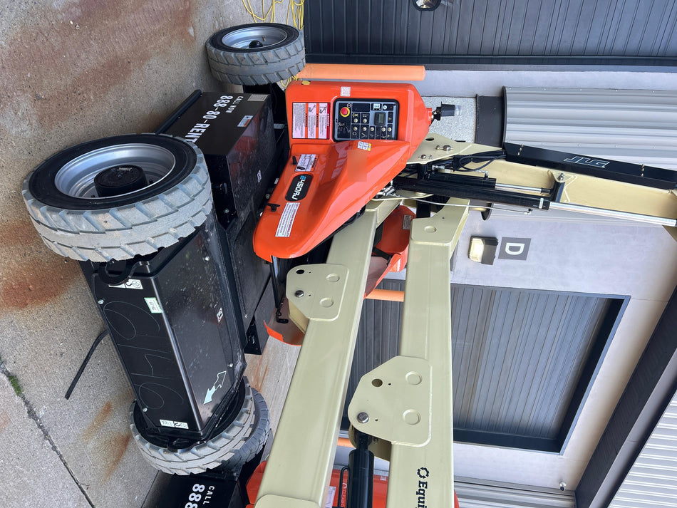 2026 JLG E450AJ