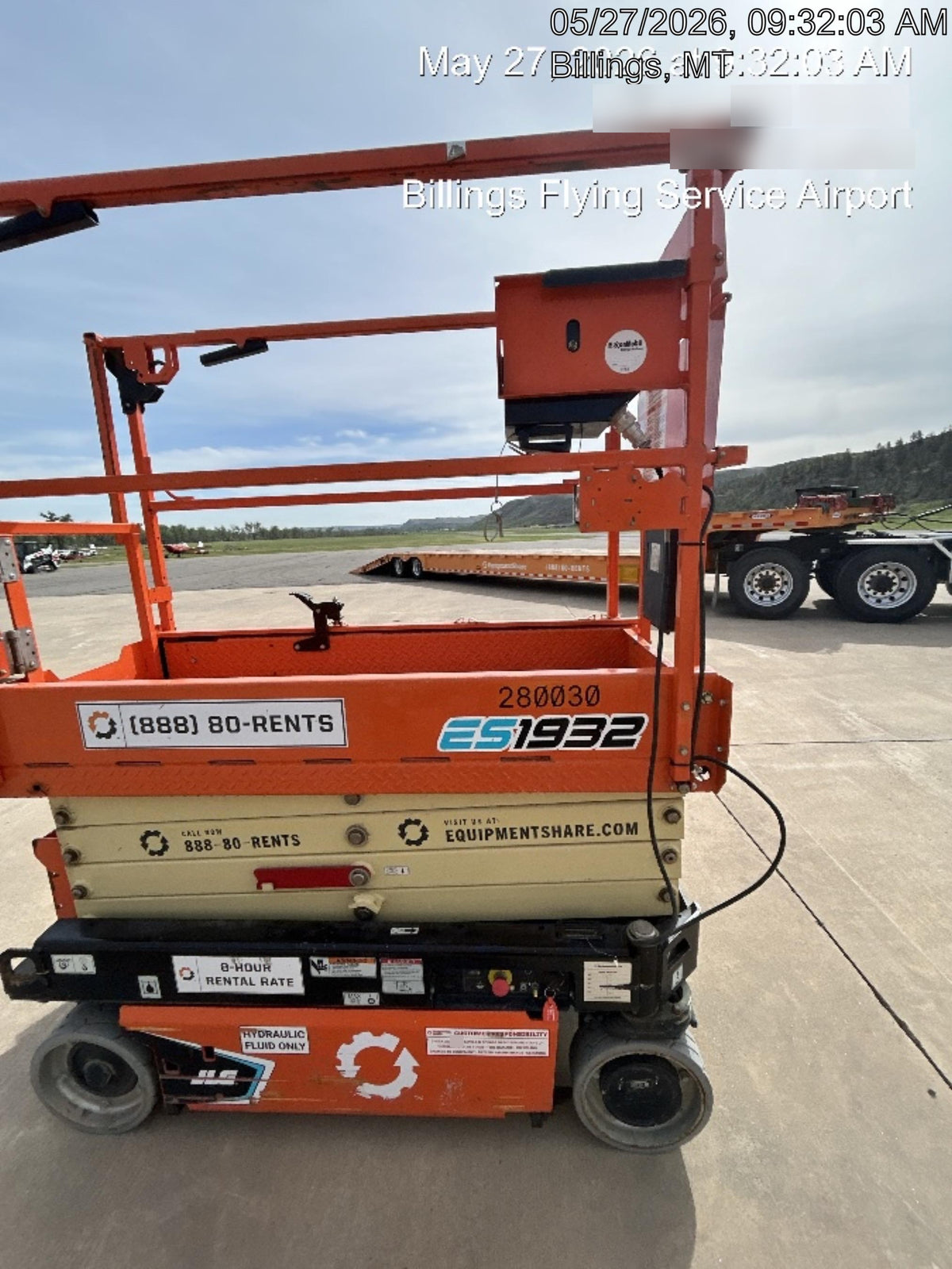 2022 JLG ES1932