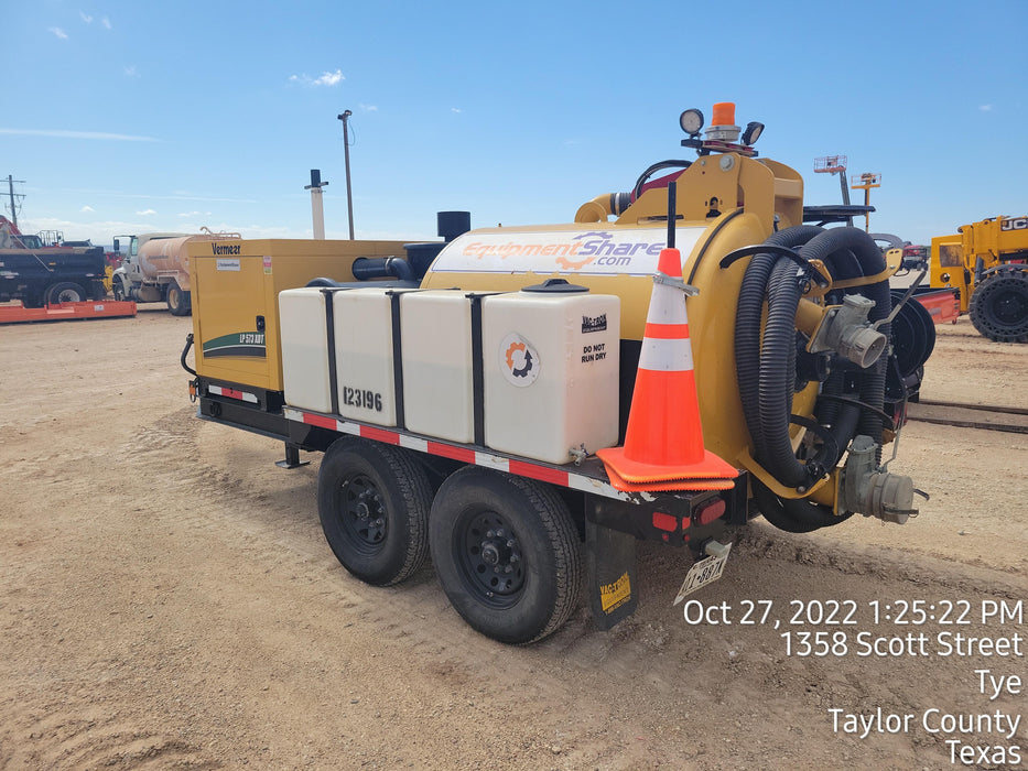 2021 Vac-Tron LP573XDT 500 Gallon Debris Tank w/ Hydraulic Tilt, two (2) 100 Gallon Water Tanks, Low Profile Torsion Axles (12,000 GVWR)