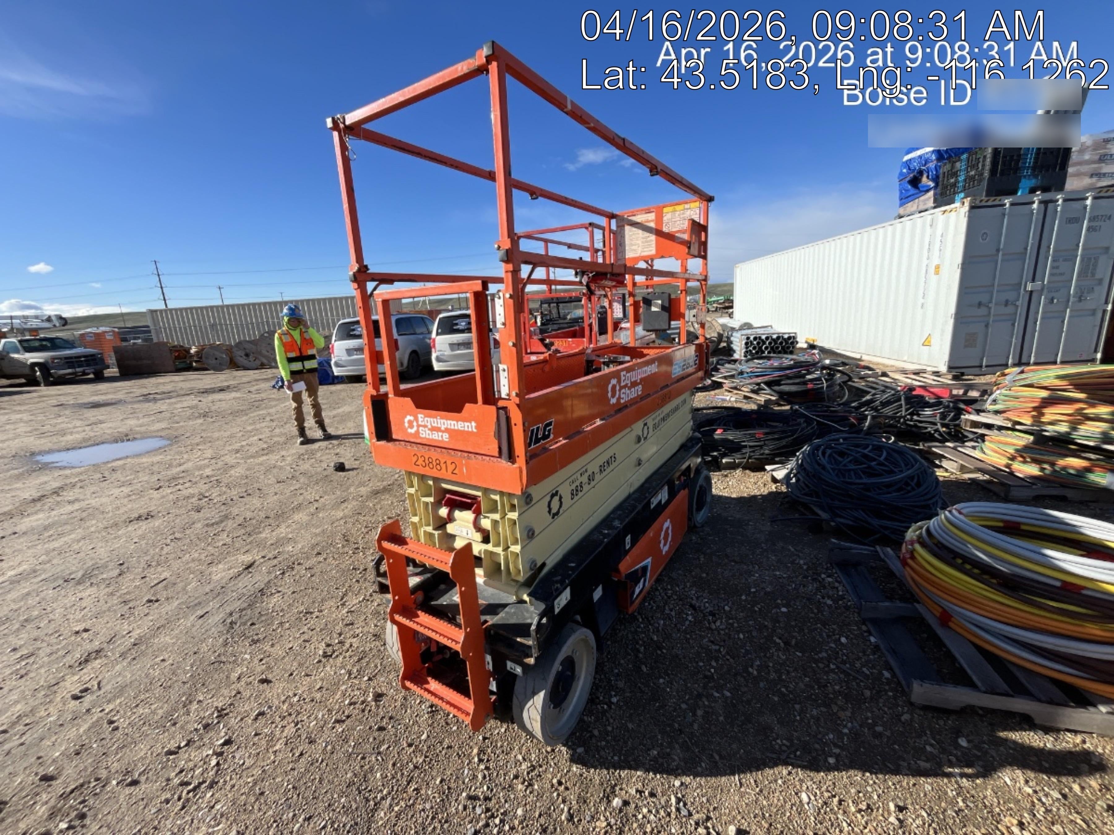 2022 JLG ES2632