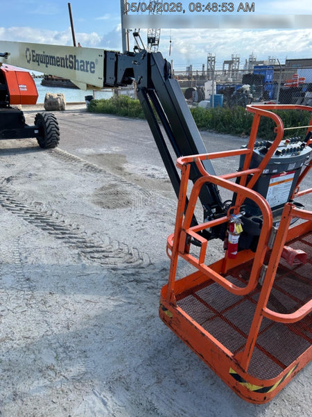 2025 JLG 860SJ