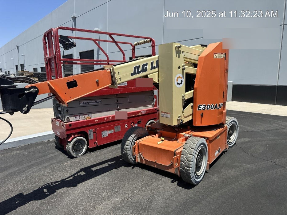 2019 JLG E300AJP