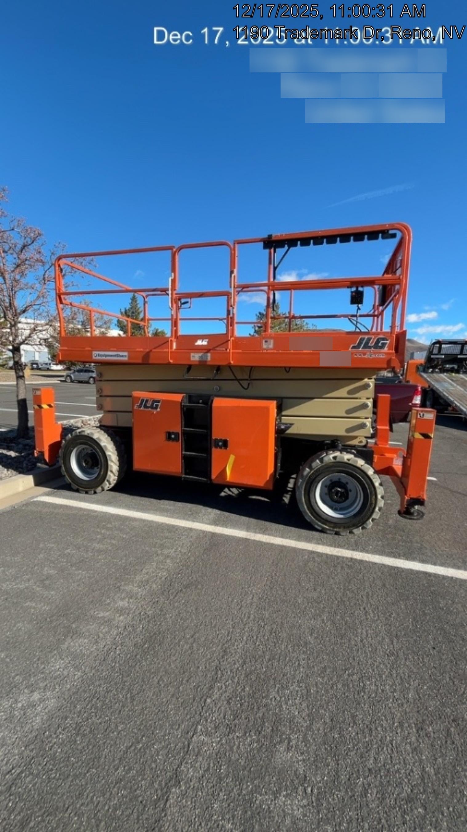 2019 JLG 430LRT
